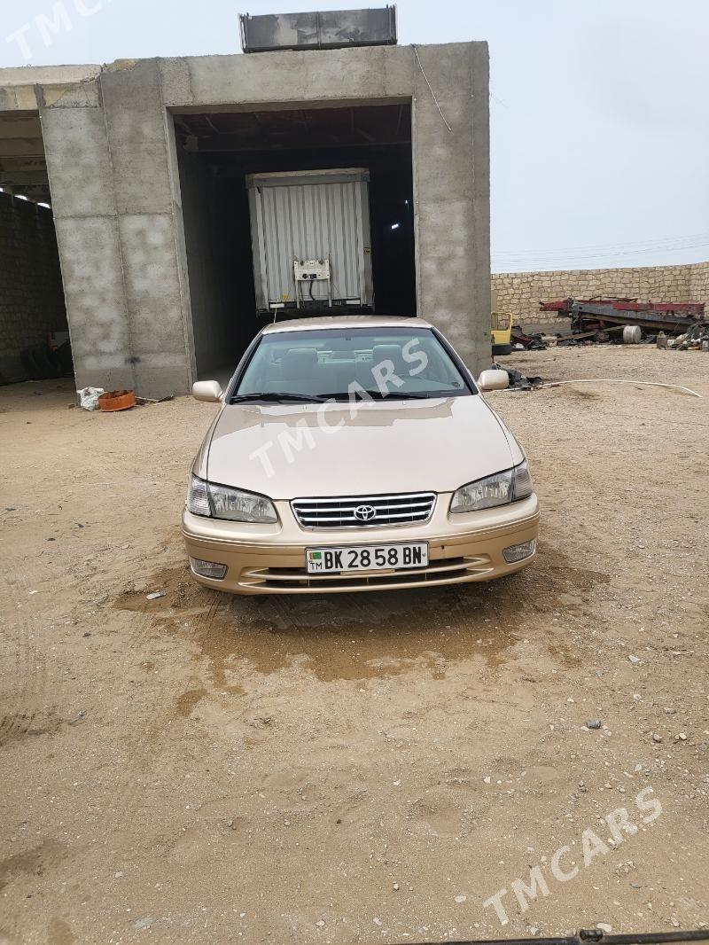 Toyota Camry 1998 - 125 000 TMT - Гумдаг - img 8