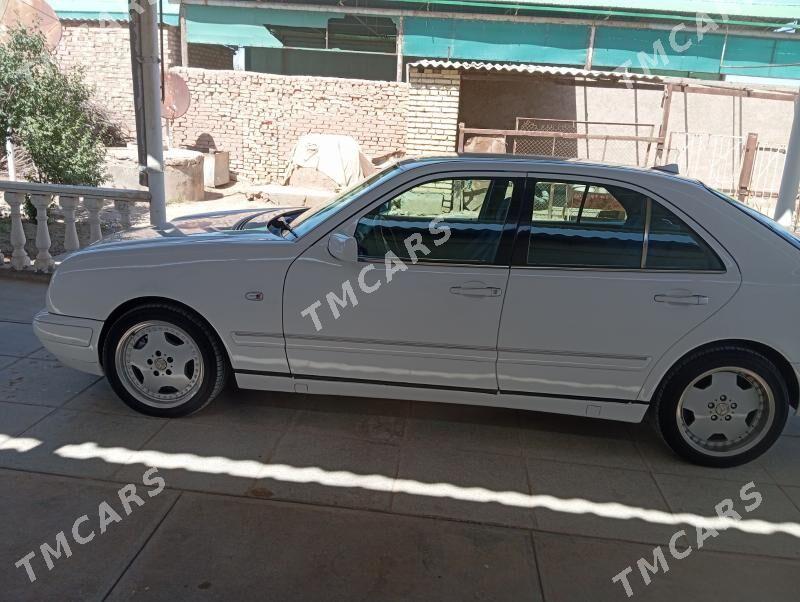 Mercedes-Benz E320 1996 - 65 000 TMT - Babadaýhan - img 2
