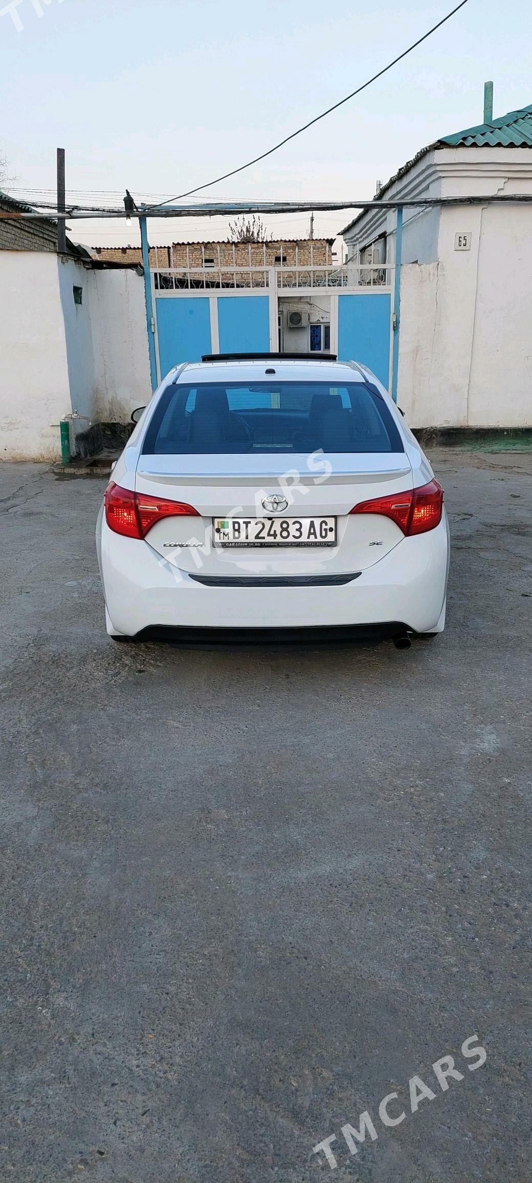 Toyota Corolla 2018 - 222 000 TMT - Ашхабад - img 3
