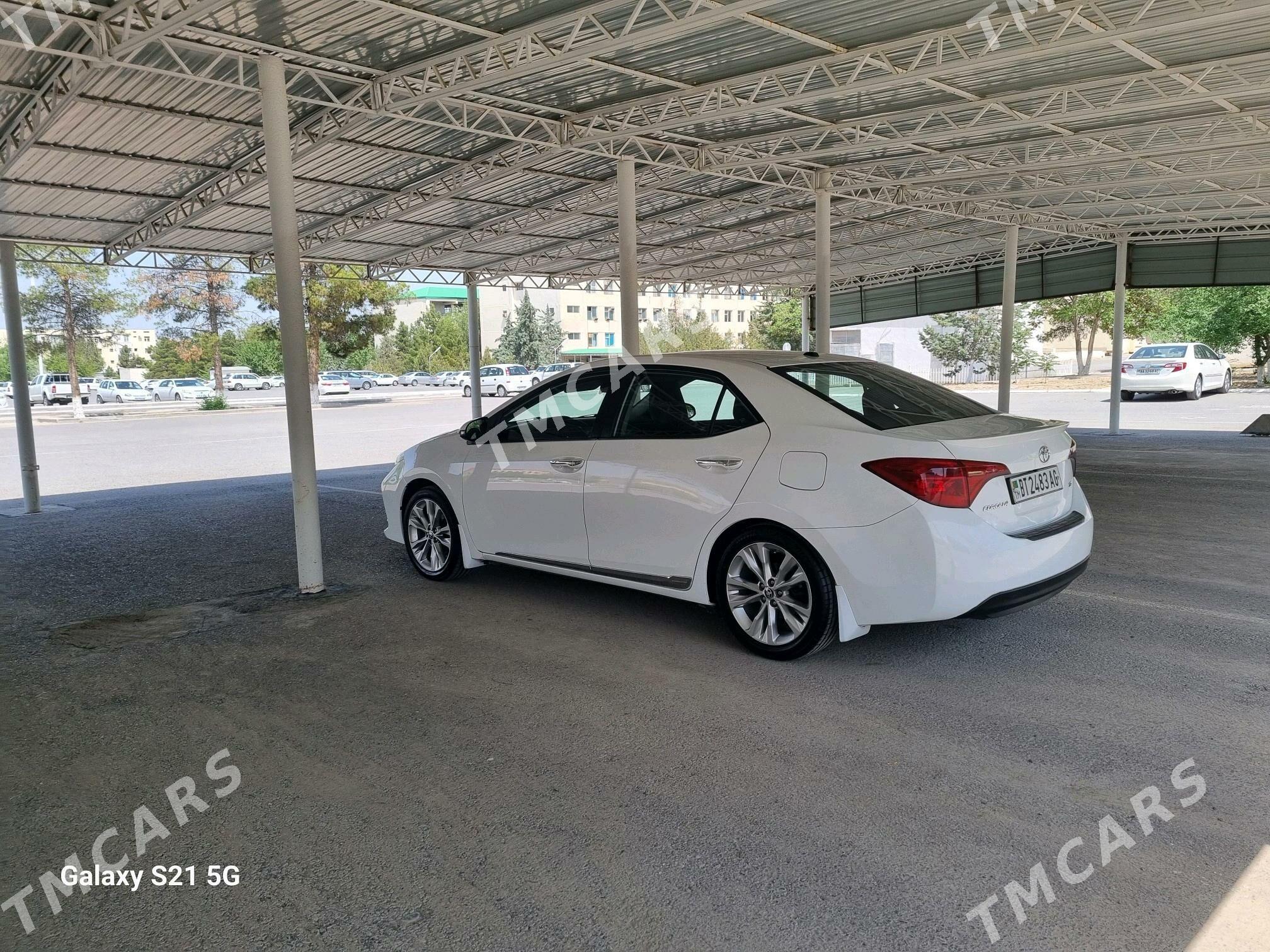Toyota Corolla 2018 - 222 000 TMT - Ашхабад - img 10