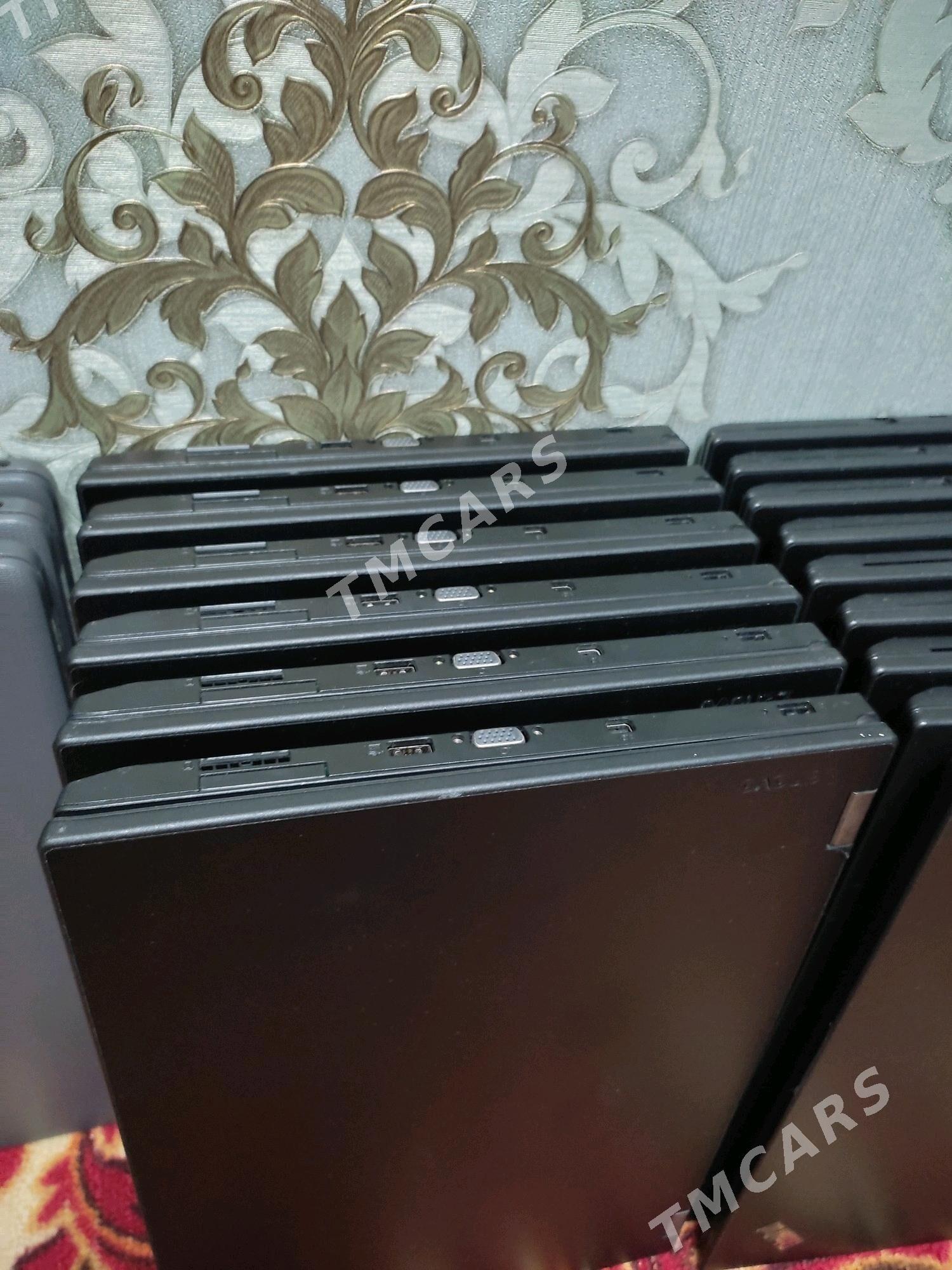 noutbuk ноутбук Lenovo - Туркменабат - img 3