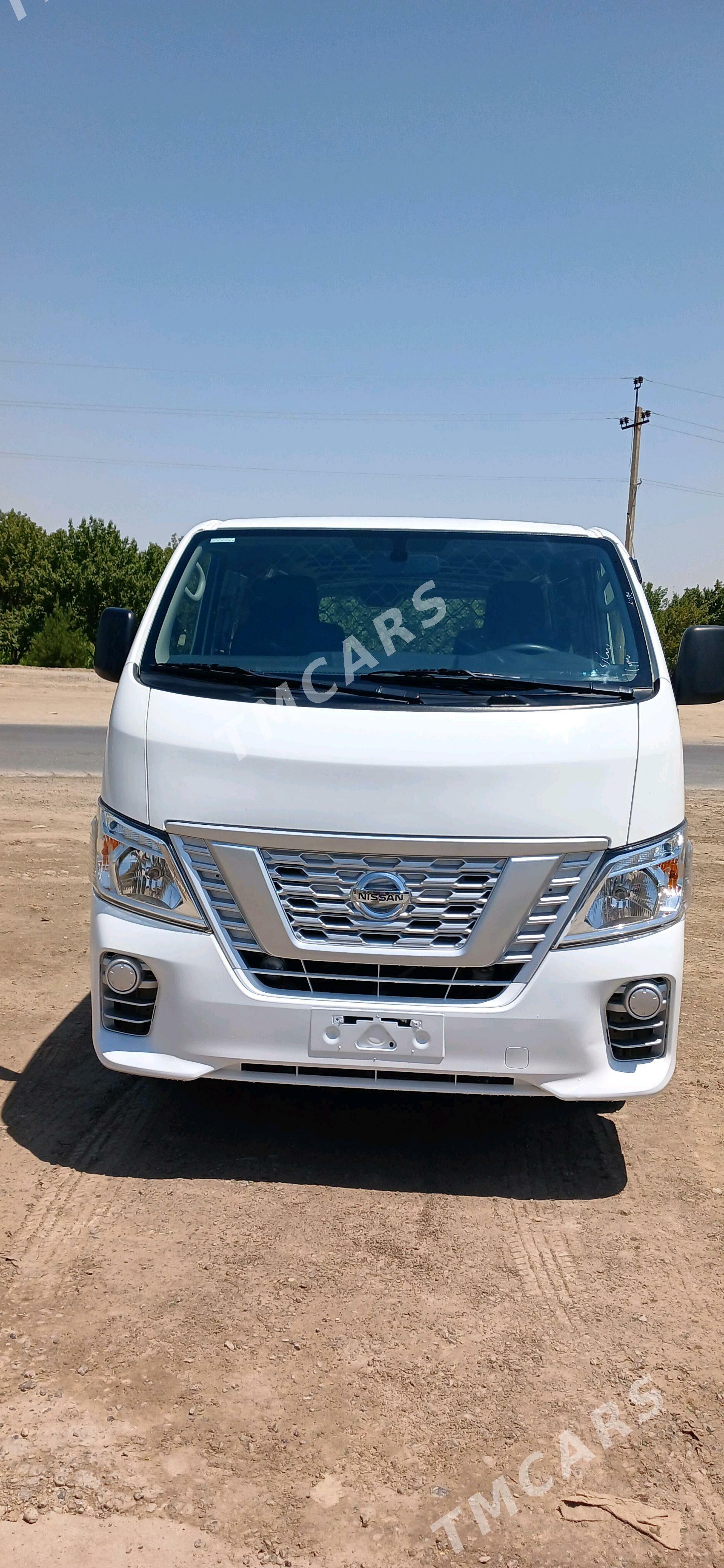 Nissan Urvan 2021 - 315 000 TMT - Kerki - img 6