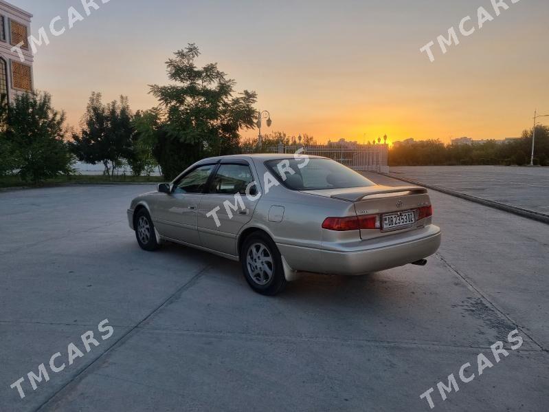 Toyota Camry 2001 - 152 000 TMT - Дашогуз - img 4