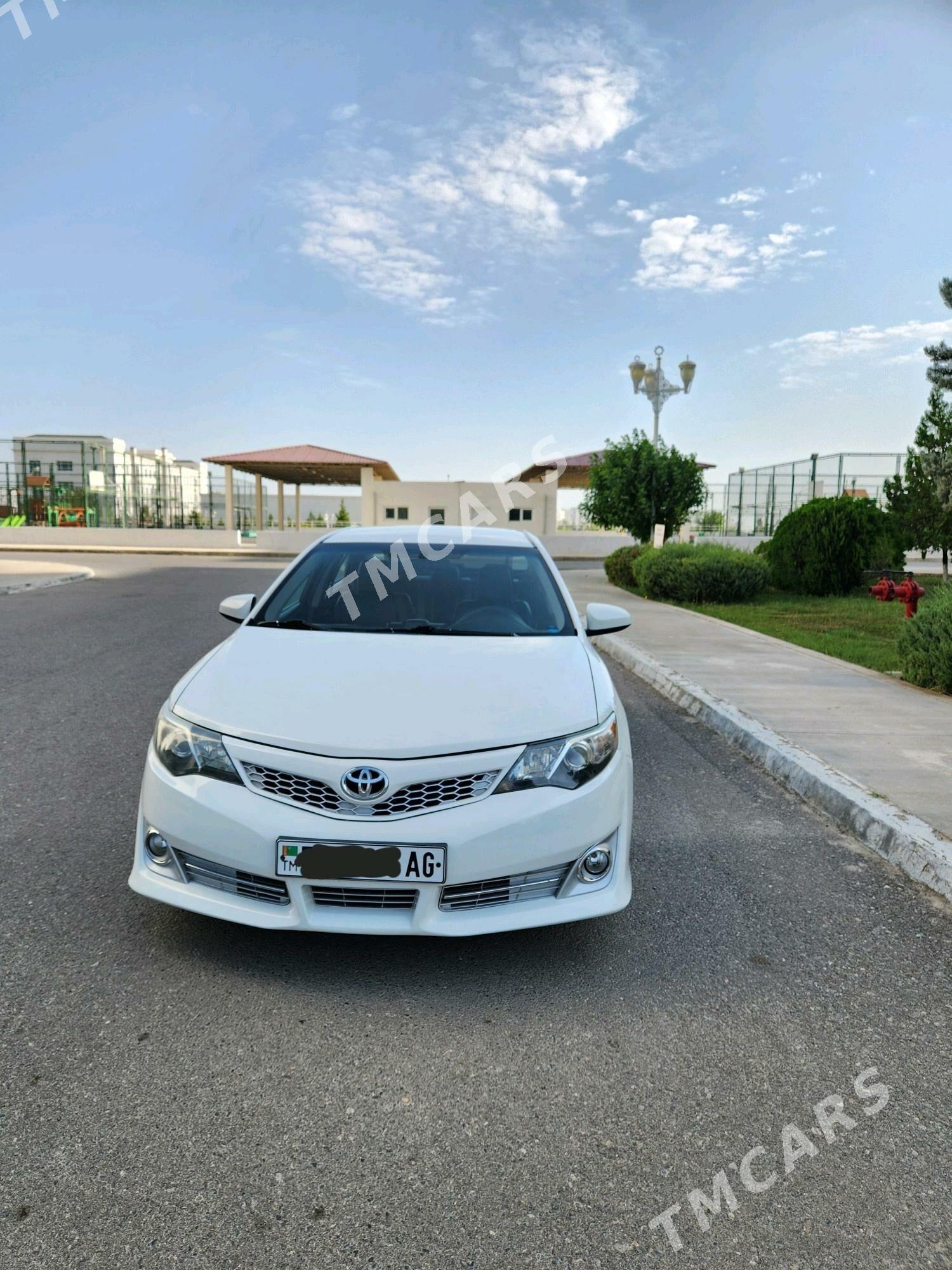 Toyota Camry 2012 - 220 000 TMT - Podwoýski köç. (Bitarap Türkmenistan şaýoly) - img 2