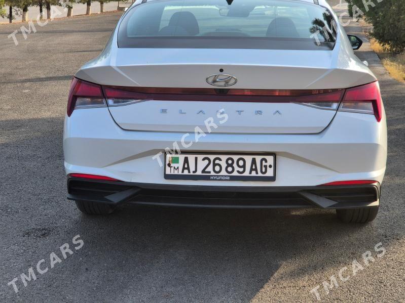 Hyundai Elantra 2021 - 240 000 TMT - Бузмеин - img 2
