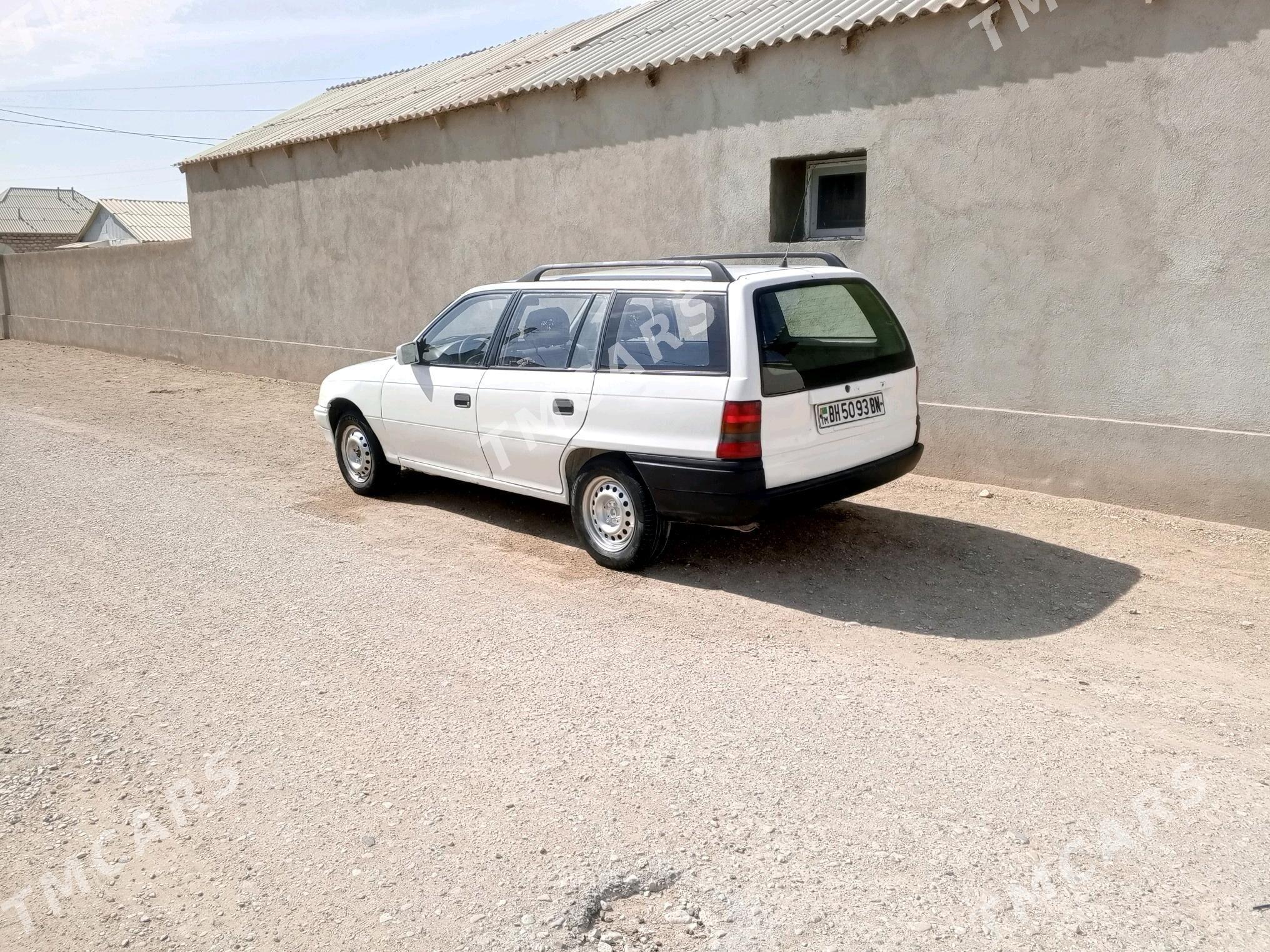 Opel Astra 1994 - 25 000 TMT - Gumdag - img 2