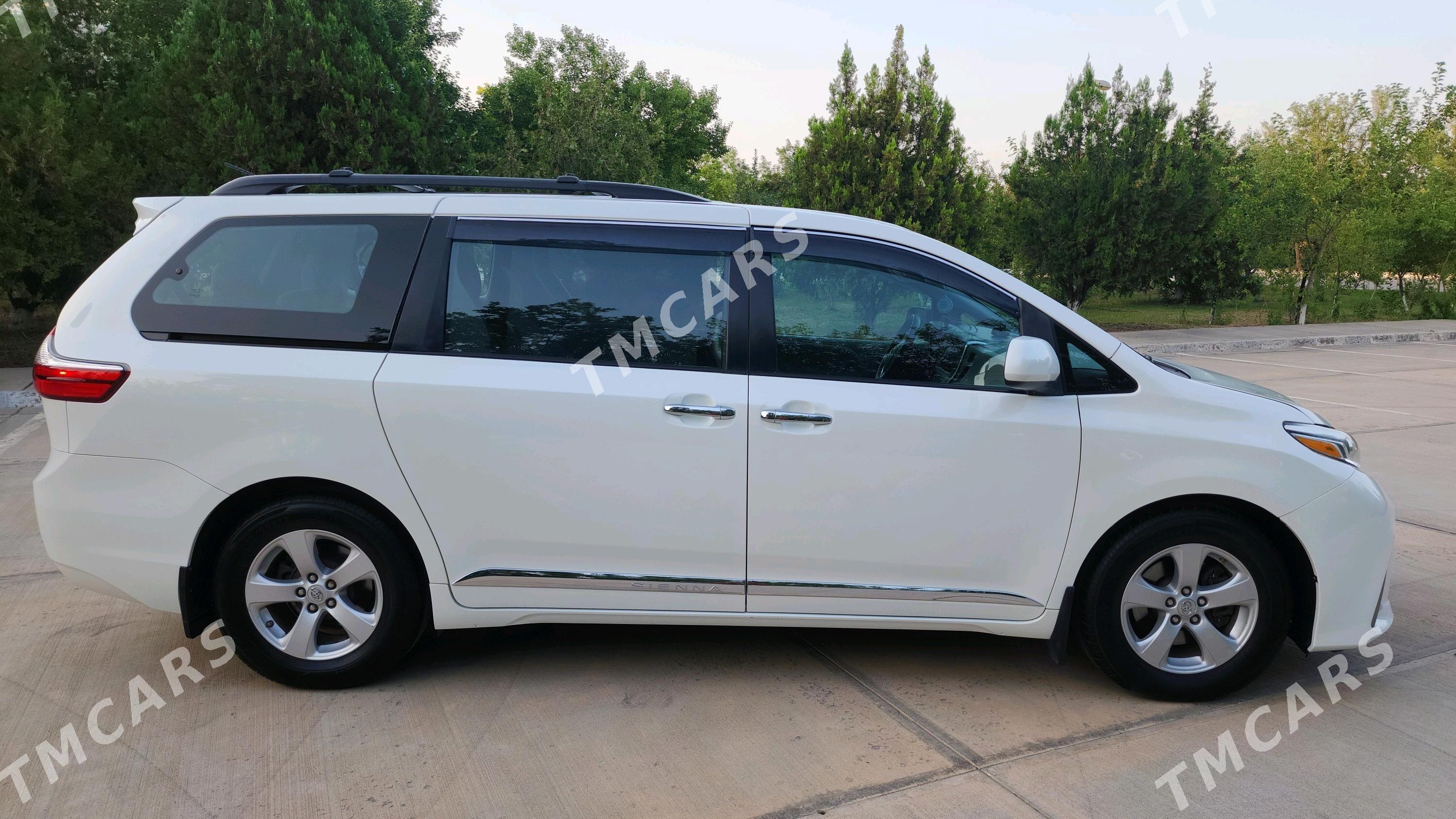 Toyota Sienna 2017 - 362 000 TMT - Aşgabat - img 8