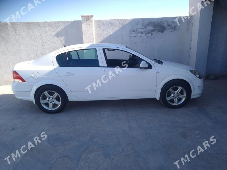 Opel Astra 2010 - 110 000 TMT - Daşoguz - img 2