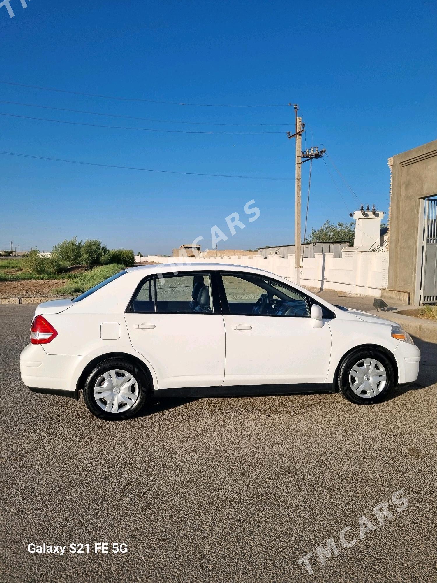 Nissan Versa 2010 - 117 000 TMT - Änew - img 3