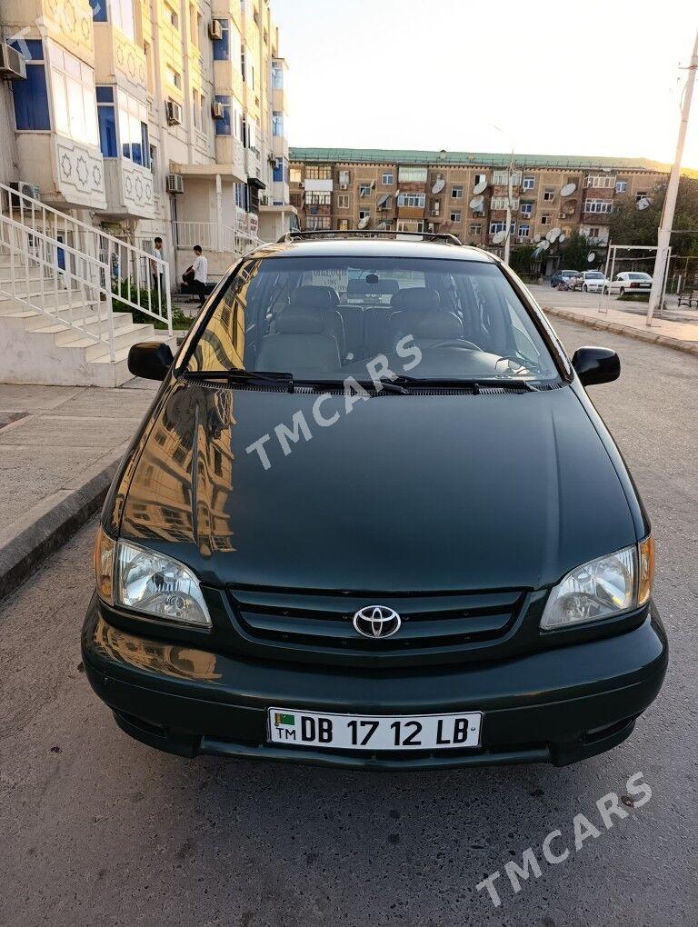 Toyota Sienna 2001 - 130 000 TMT - Туркменабат - img 4