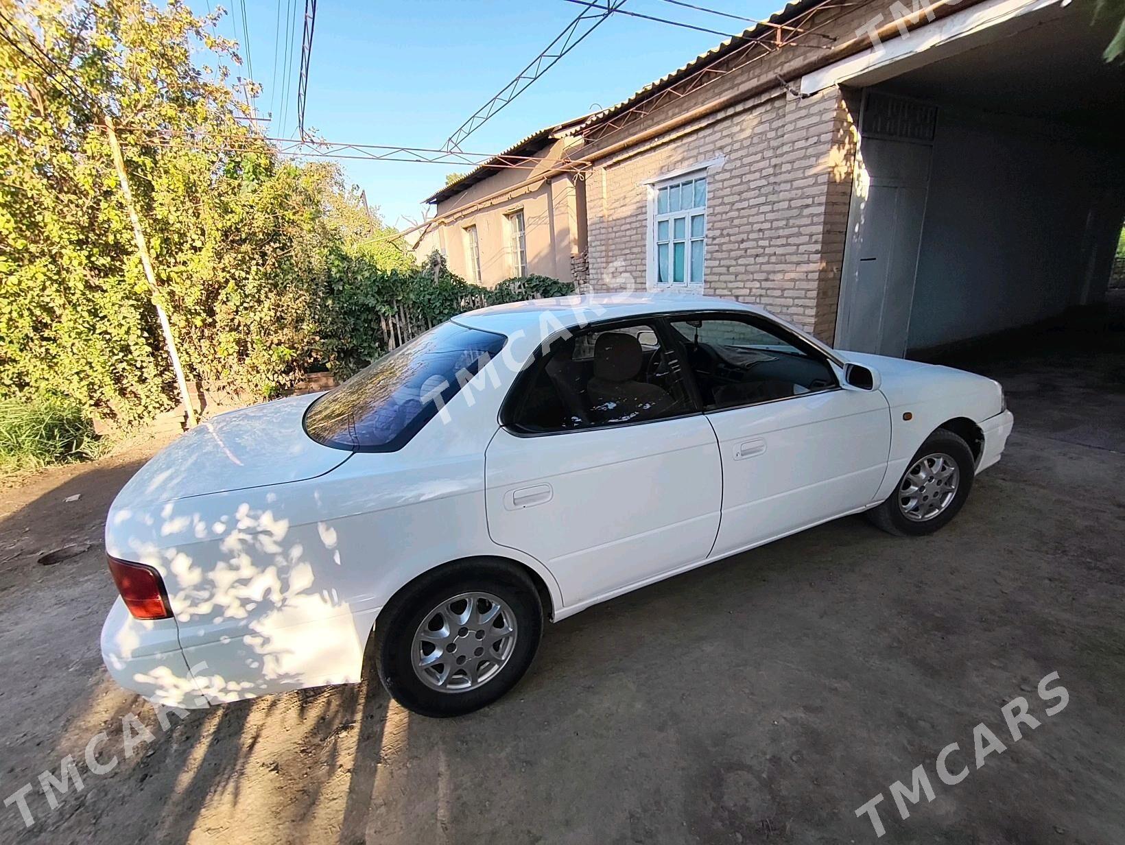 Toyota Camry 1995 - 45 000 TMT - Saýat - img 6