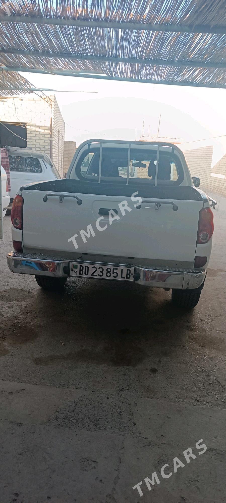 Mitsubishi L200 2008 - 130 000 TMT - Фарап - img 4
