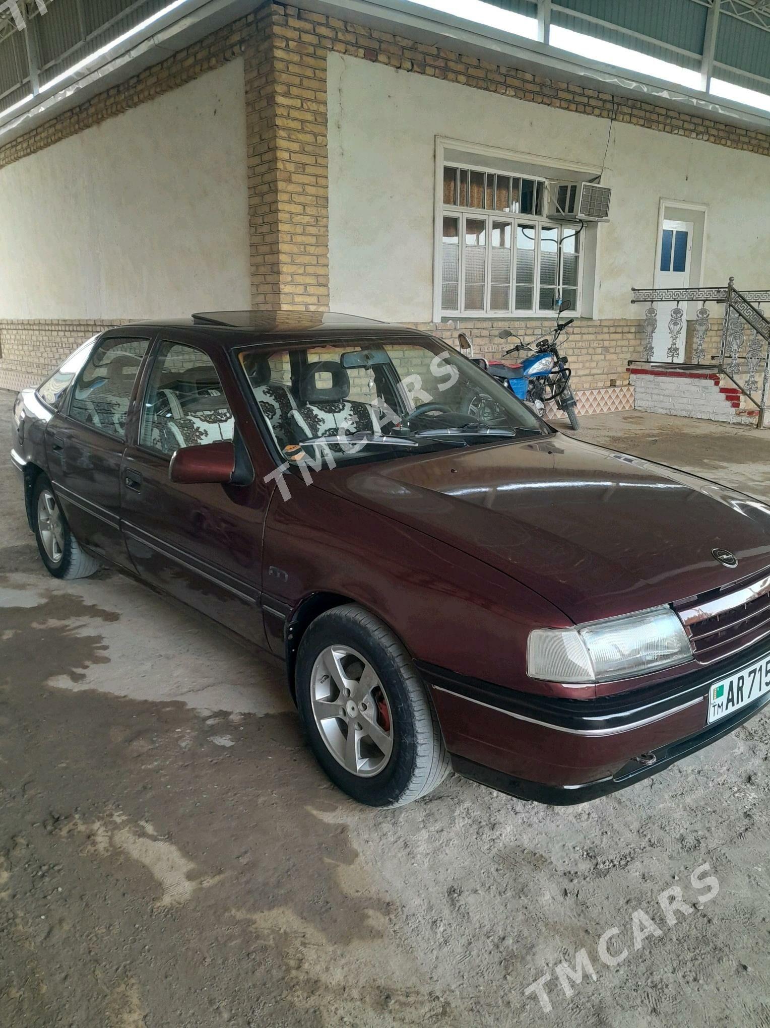 Opel Vectra 1991 - 30 000 TMT - Сакарчага - img 3