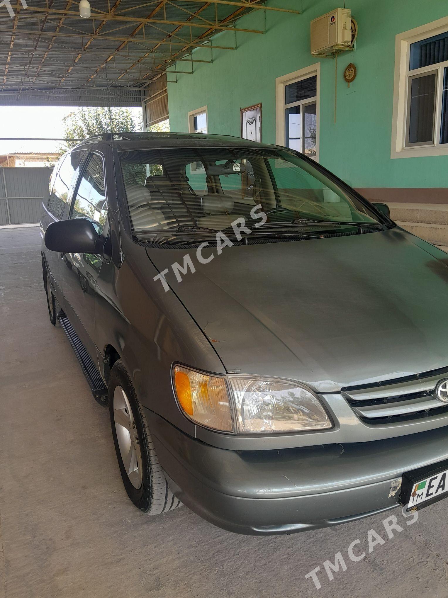 Toyota Sienna 1999 - 135 000 TMT - Мары - img 2