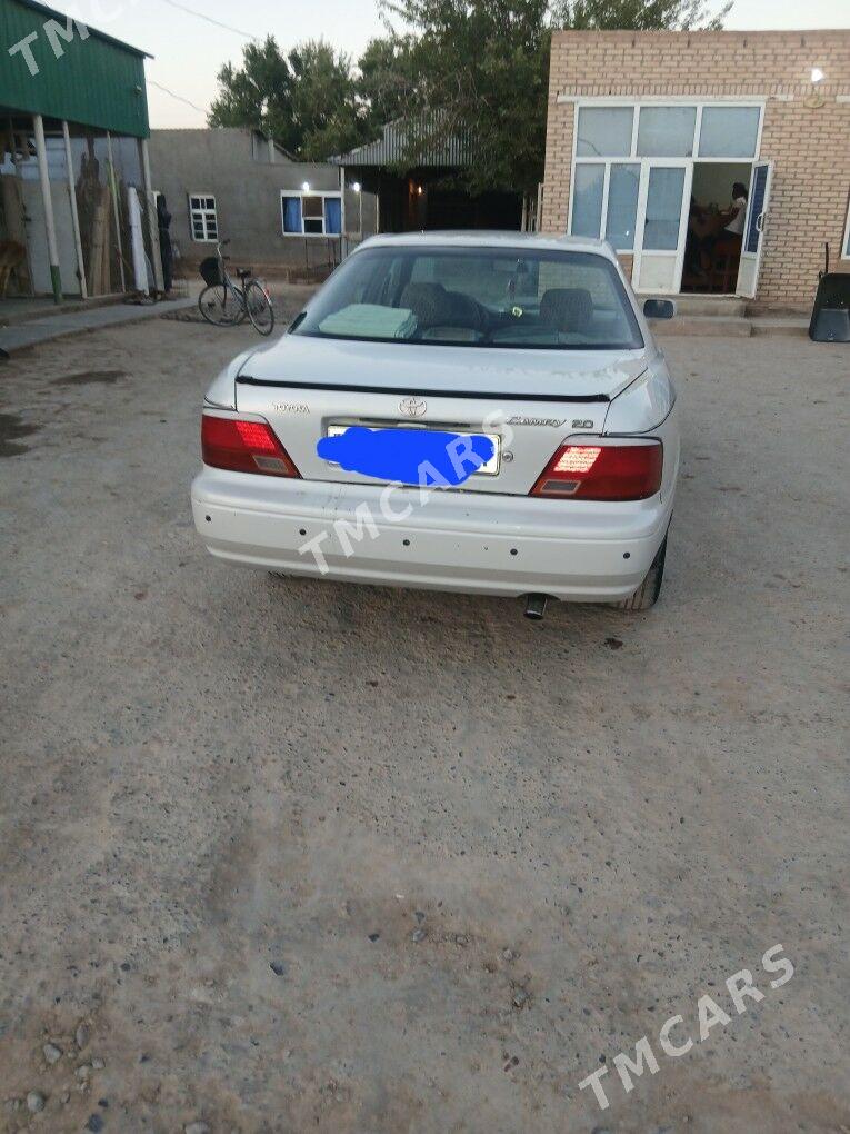 Toyota Vista 1994 - 53 000 TMT - Sakarçäge - img 2