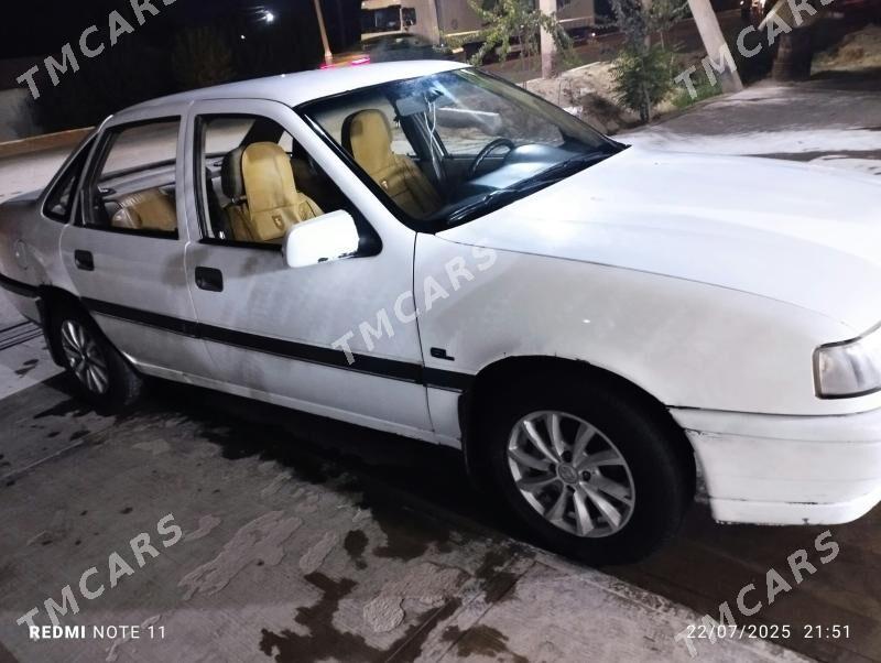 Opel Vectra 1990 - 27 000 TMT - Saýat - img 5
