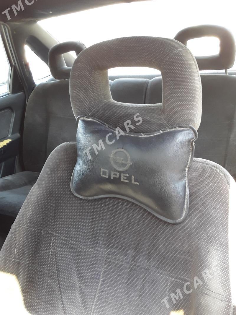 Opel Vectra 1991 - 35 000 TMT - Mary - img 6