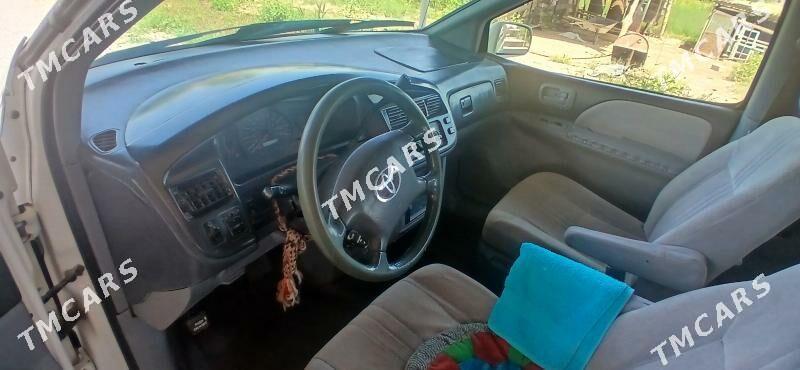Toyota Sienna 1999 - 160 000 TMT - Туркменгала - img 2