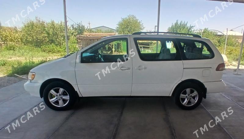 Toyota Sienna 1999 - 160 000 TMT - Туркменгала - img 3