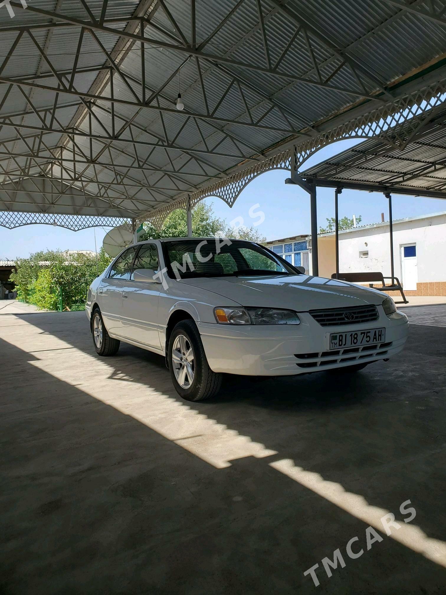 Toyota Camry 1998 - 113 000 TMT - Kaka - img 3