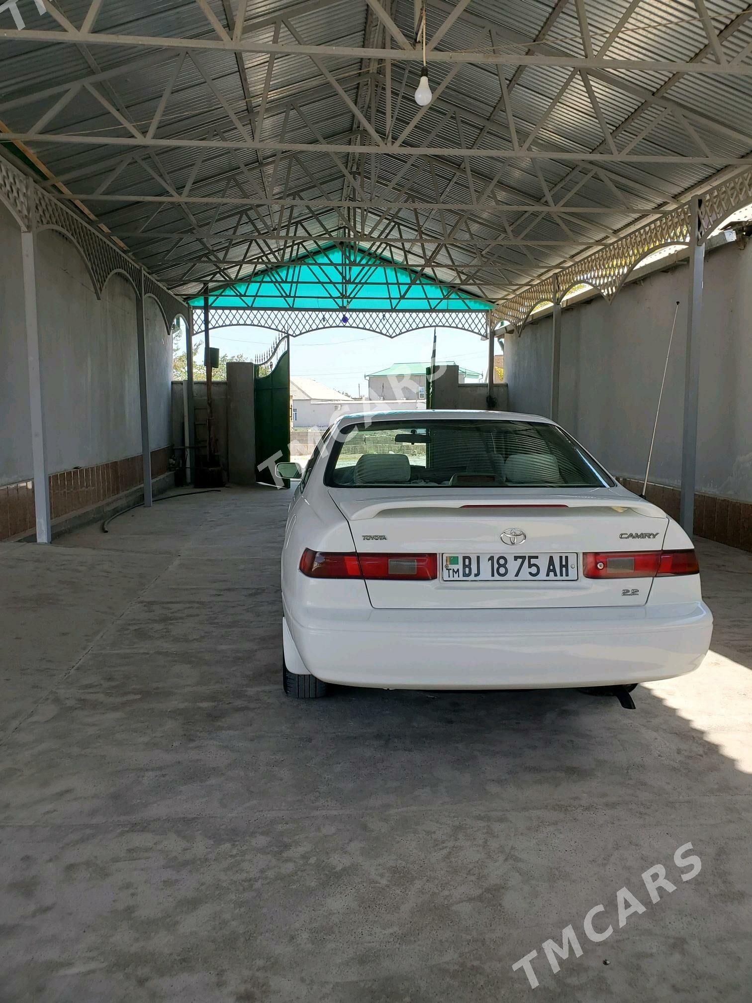 Toyota Camry 1998 - 113 000 TMT - Kaka - img 6