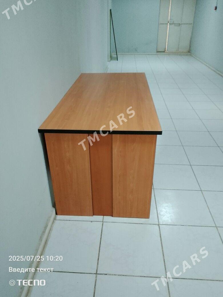 стол ширина 74 см.длина 160 см - Podwoýski köç. (Bitarap Türkmenistan şaýoly) - img 2