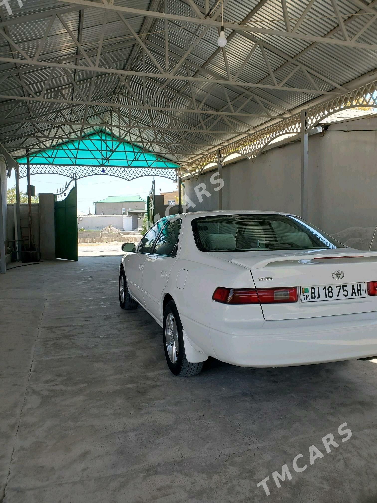 Toyota Camry 1998 - 113 000 TMT - Kaka - img 10