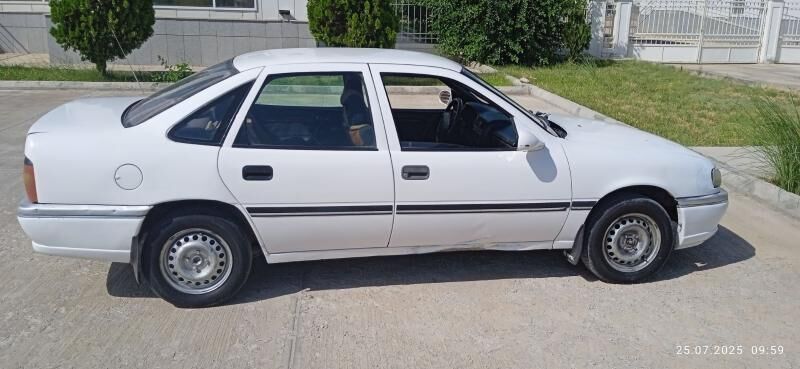 Opel Vectra 1996 - 30 000 TMT - Анев - img 2