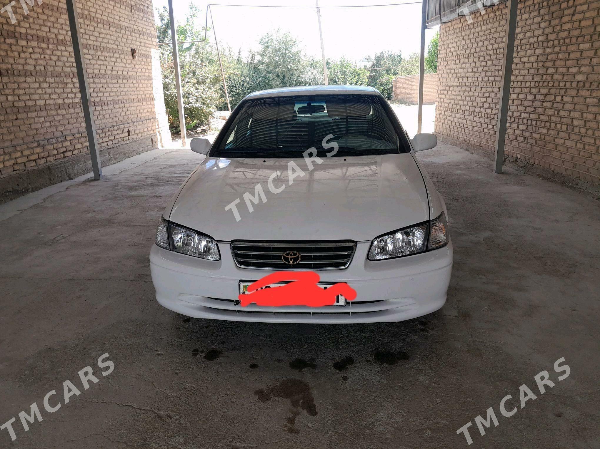 Toyota Camry 2000 - 112 000 TMT - Теджен - img 4
