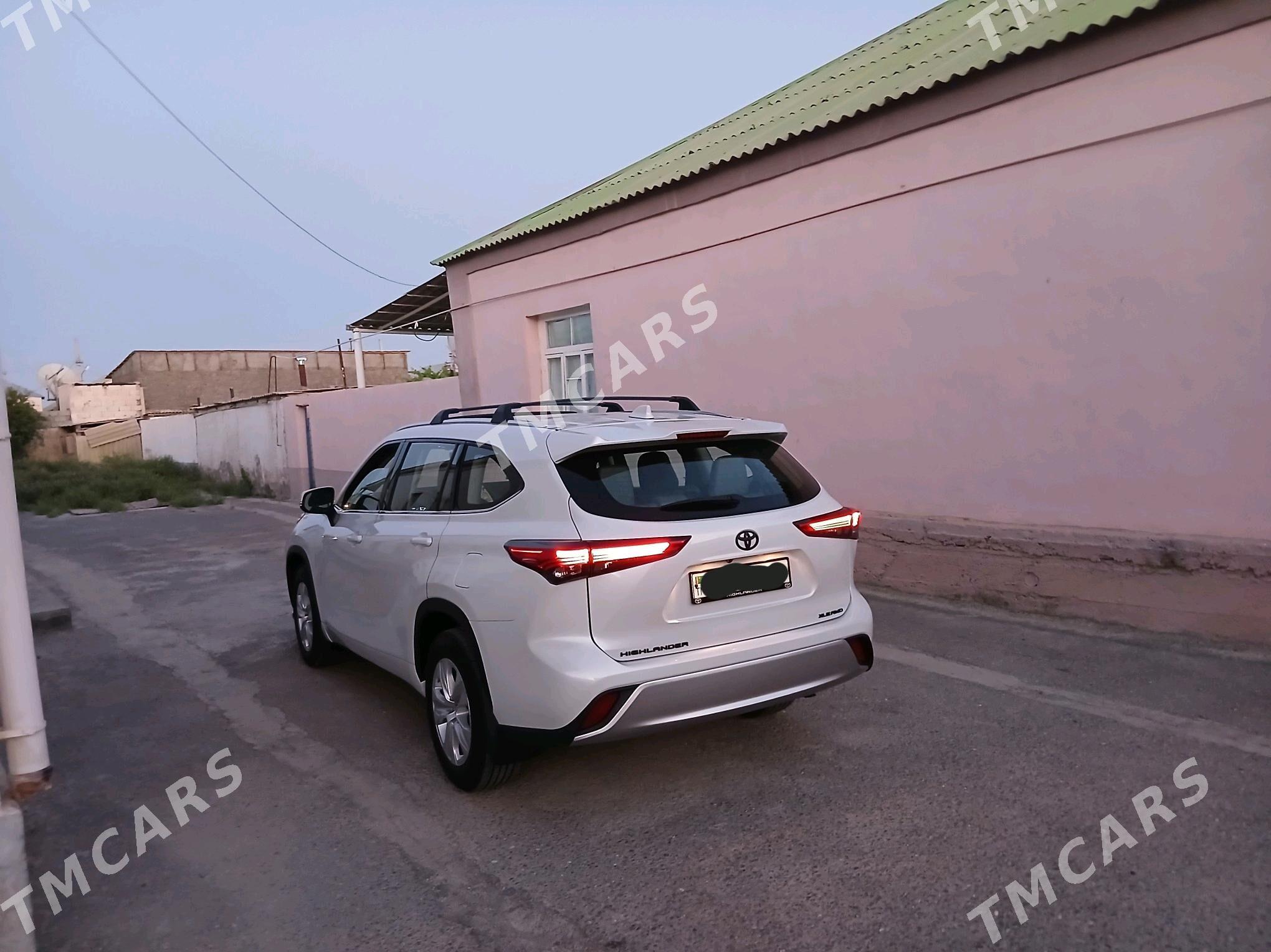 Toyota Highlander 2021 - 540 000 TMT - Aşgabat - img 4