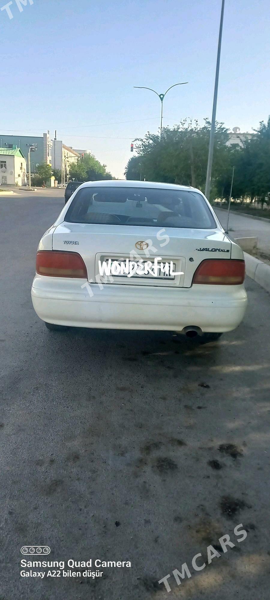 Toyota Avalon 1996 - 110 000 TMT - Мургап - img 6