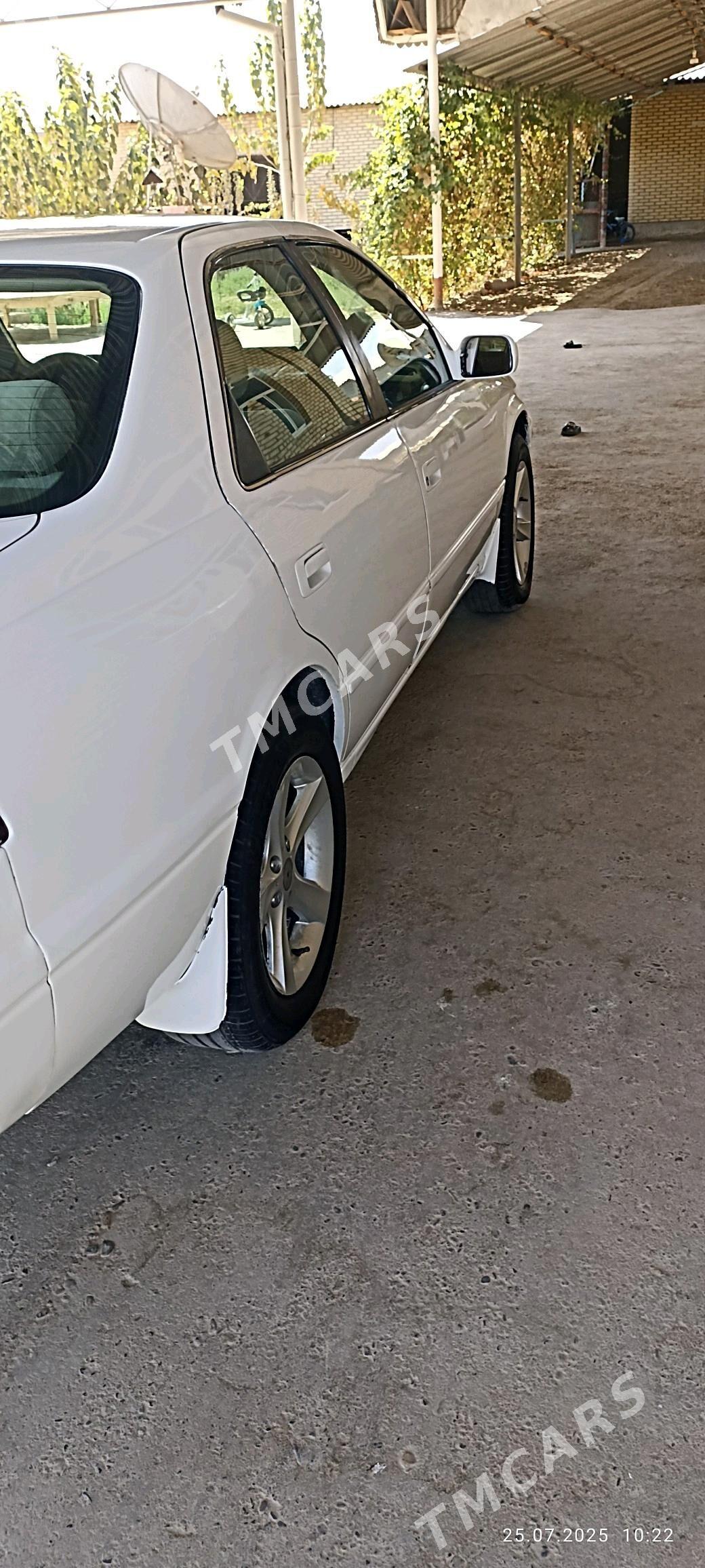 Toyota Camry 1998 - 125 000 TMT - Мары - img 4