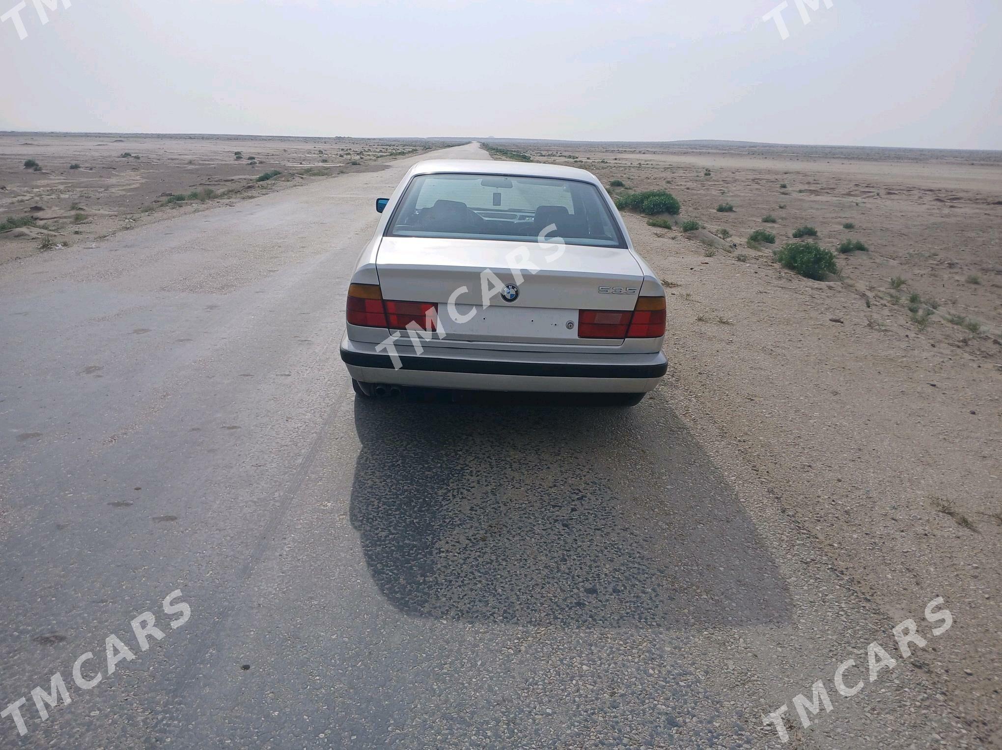 BMW 525 1993 - 64 000 TMT - Гумдаг - img 5