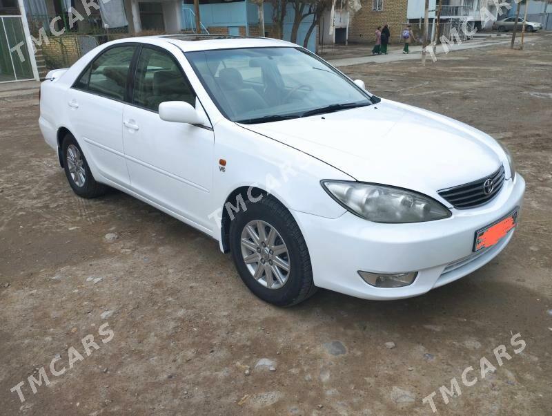 Toyota Camry 2004 - 175 000 TMT - Мары - img 2