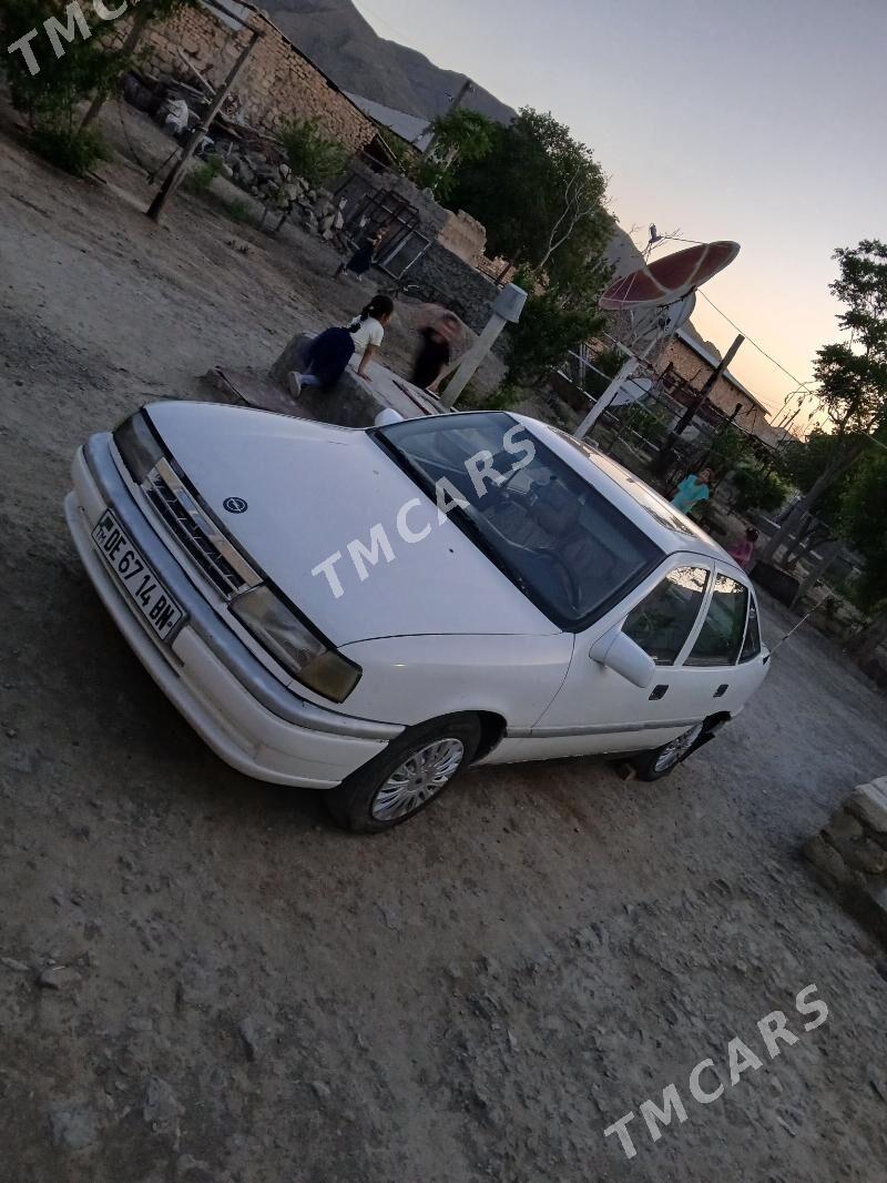Opel Vectra 1993 - 25 000 TMT - Bereket - img 3