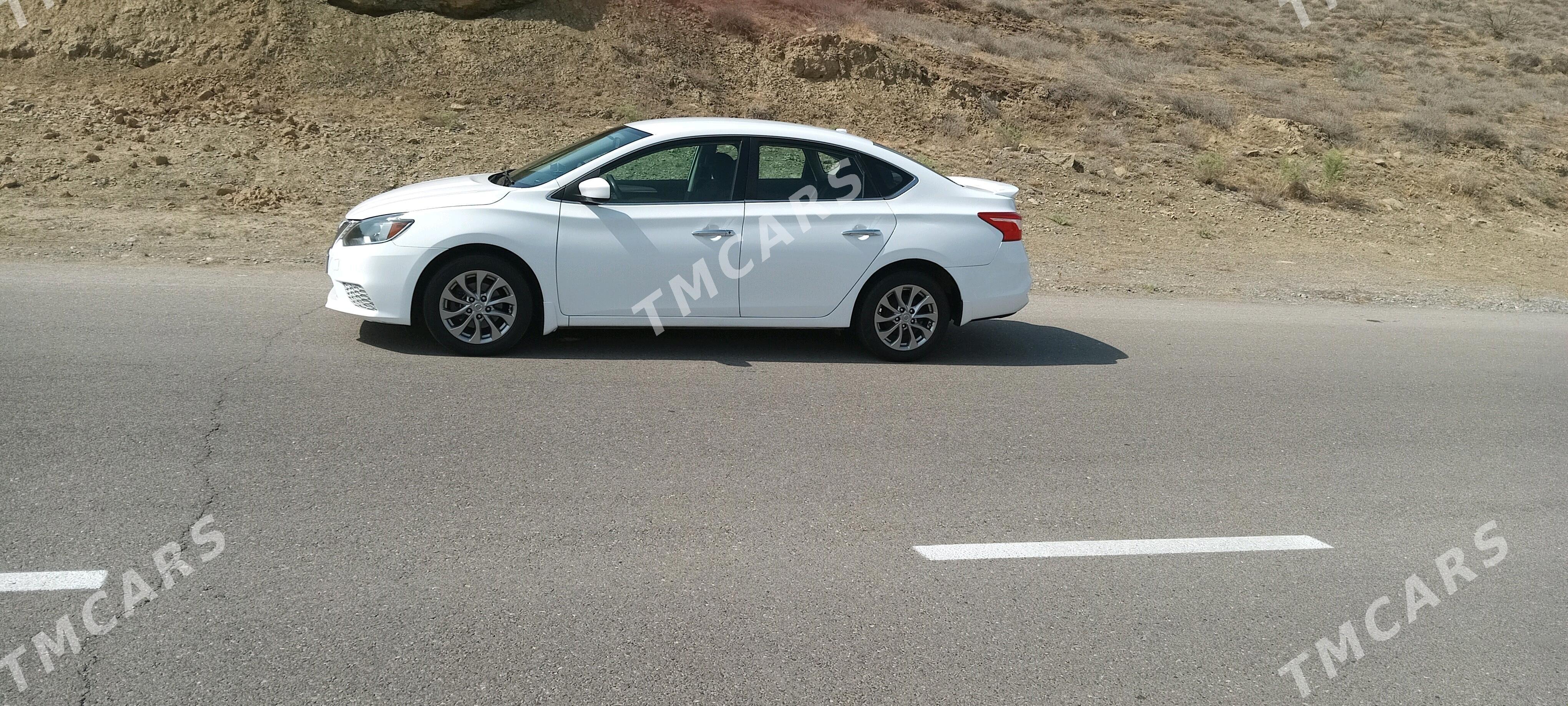 Nissan Sentra 2019 - 168 000 TMT - Арзув - img 3