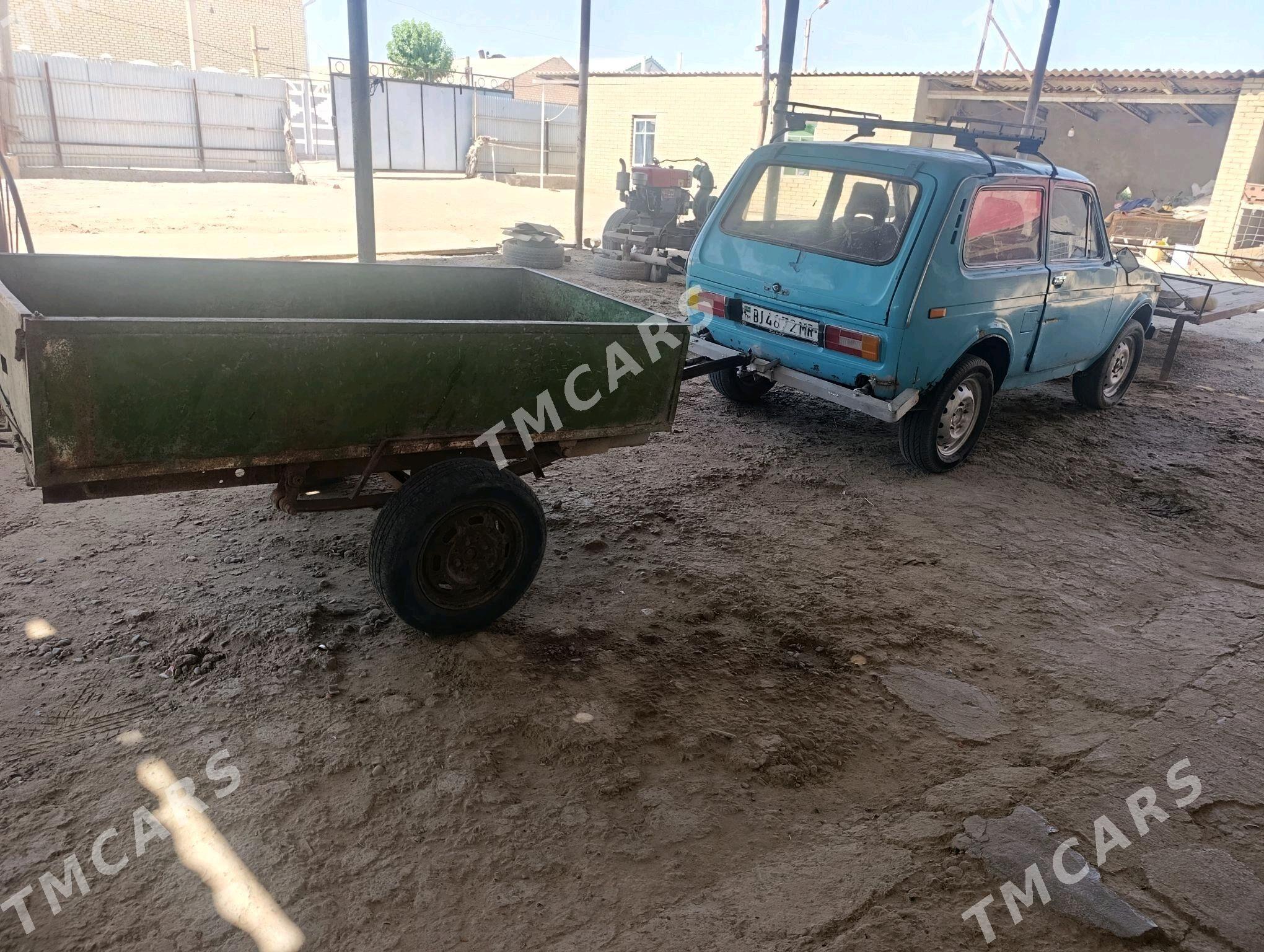 Lada Niva 1982 - 15 000 TMT - Сакарчага - img 2