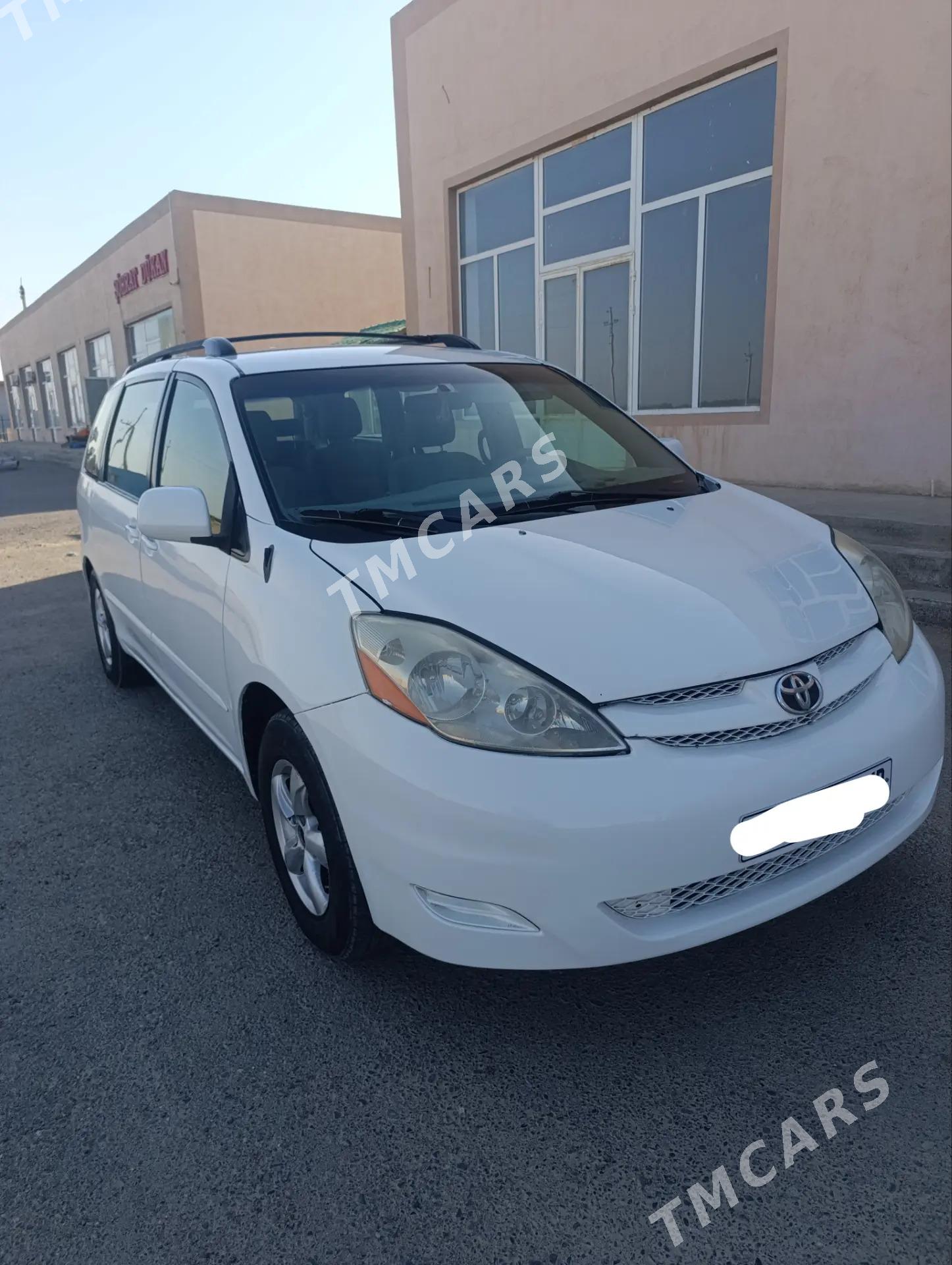 Toyota Sienna 2009 - 220 000 TMT - Mary - img 6