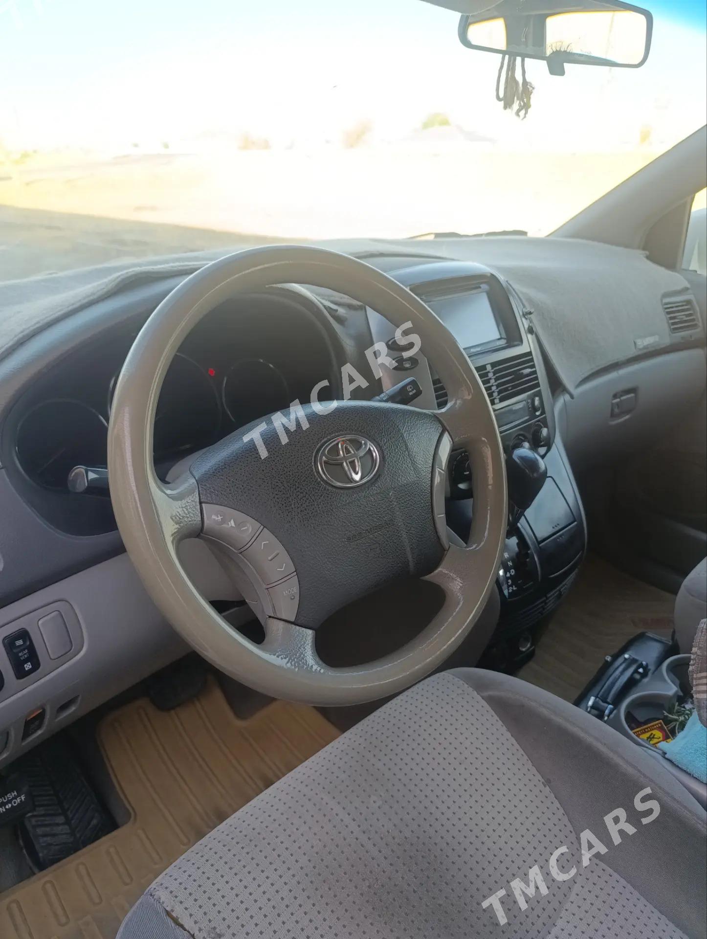 Toyota Sienna 2009 - 220 000 TMT - Mary - img 5