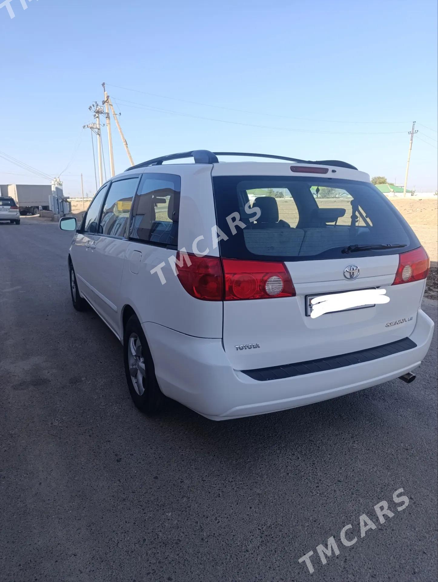 Toyota Sienna 2009 - 220 000 TMT - Mary - img 3