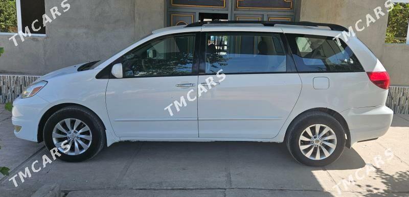 Toyota Sienna 2004 - 230 000 TMT - Saýat - img 2