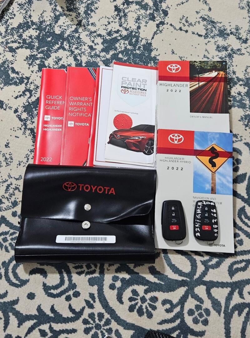 Toyota Highlander 2022 - 615 000 TMT - Aşgabat - img 3