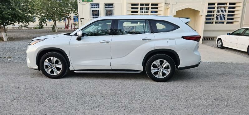 Toyota Highlander 2022 - 615 000 TMT - Aşgabat - img 7