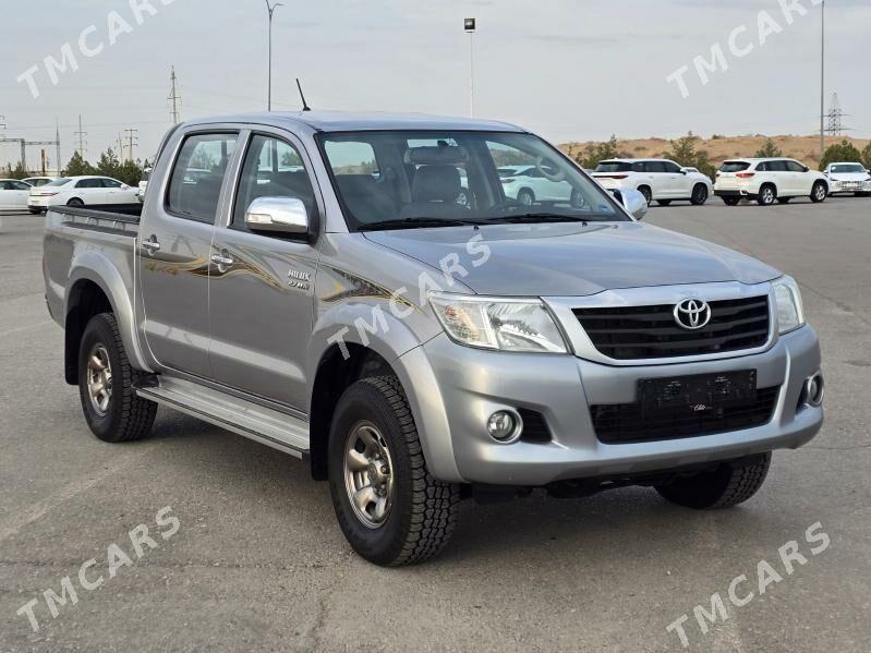 Toyota Hilux 2015 - 435 000 TMT - "Altyn Asyr" Gündogar bazary (Jygyllyk) - img 5