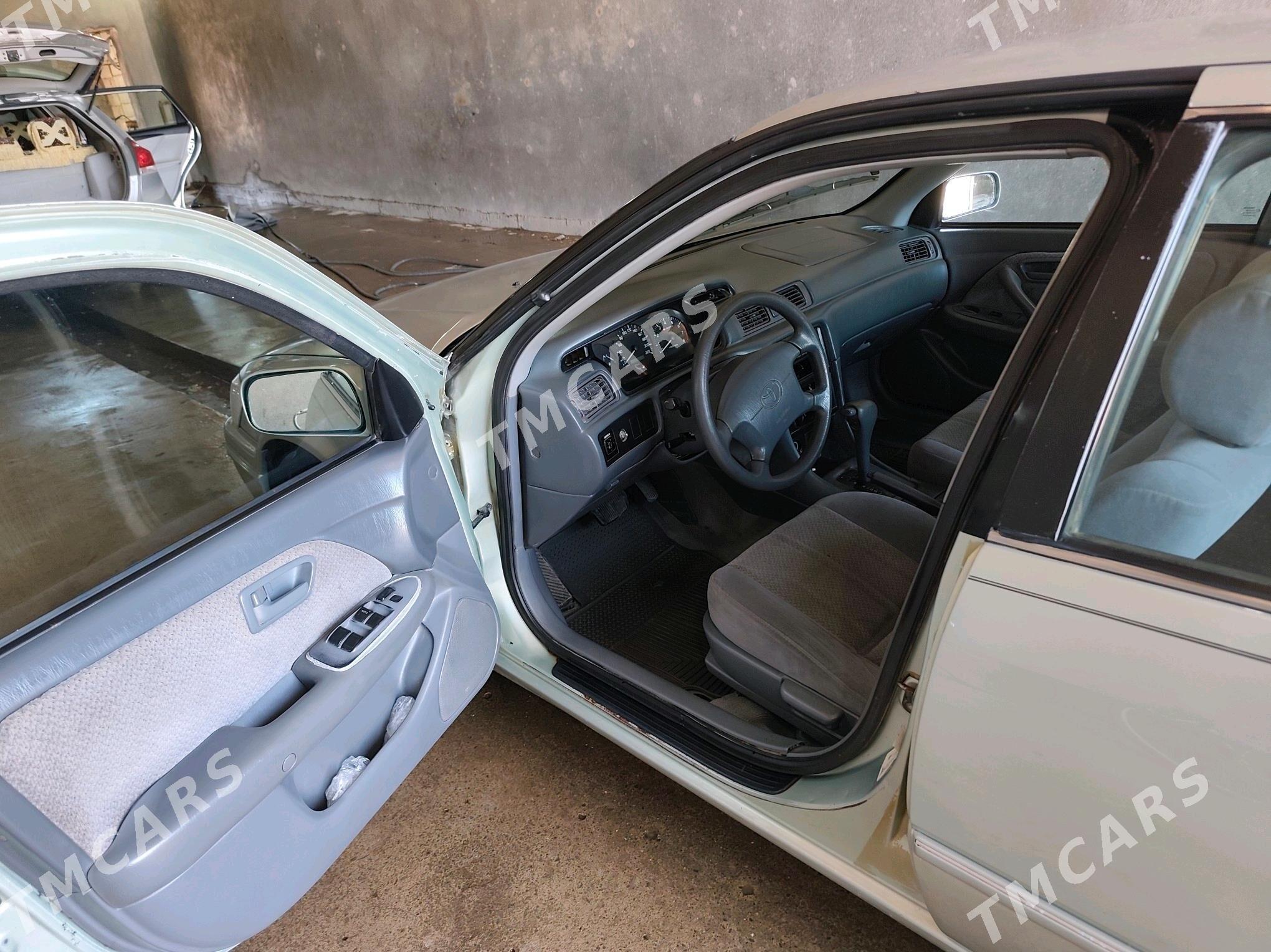 Toyota Camry 2001 - 140 000 TMT - Шабатский этрап - img 4