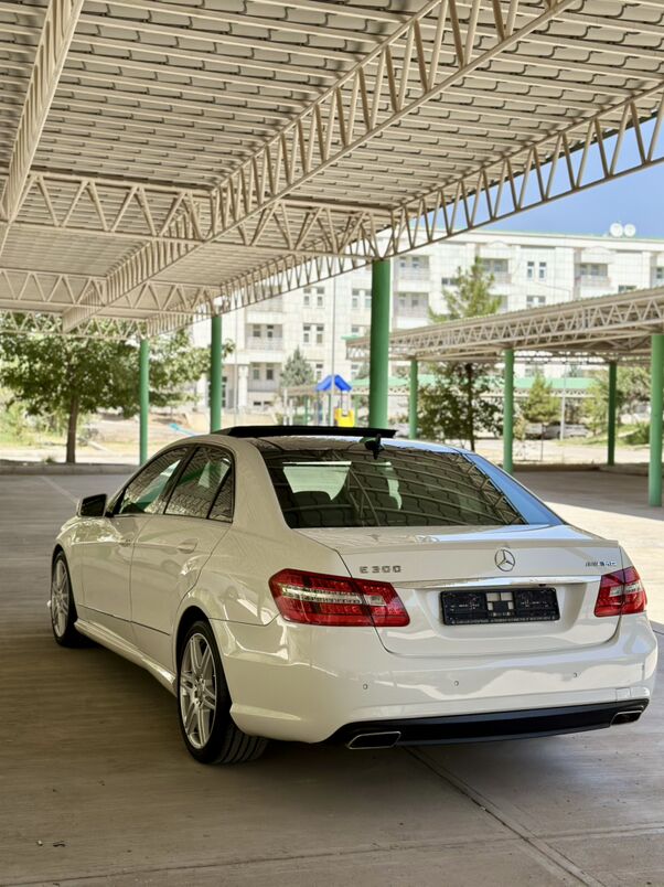 Mercedes-Benz E300 2010 - 345 000 TMT - Aşgabat - img 6