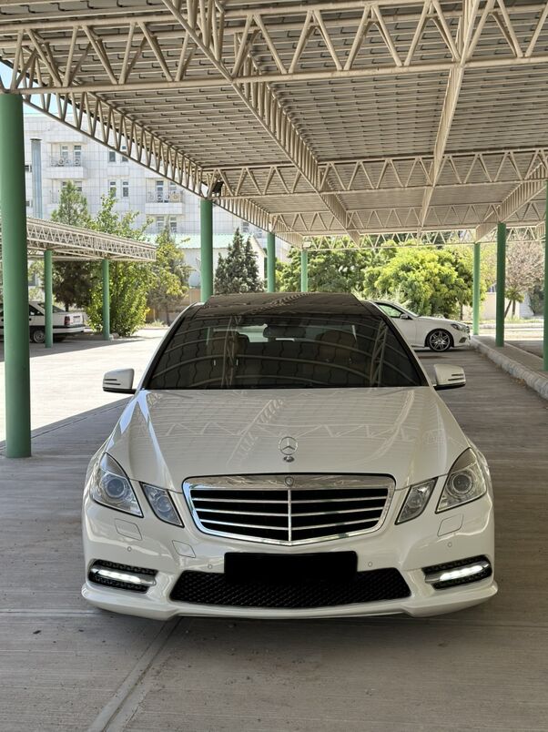 Mercedes-Benz E300 2010 - 345 000 TMT - Aşgabat - img 5