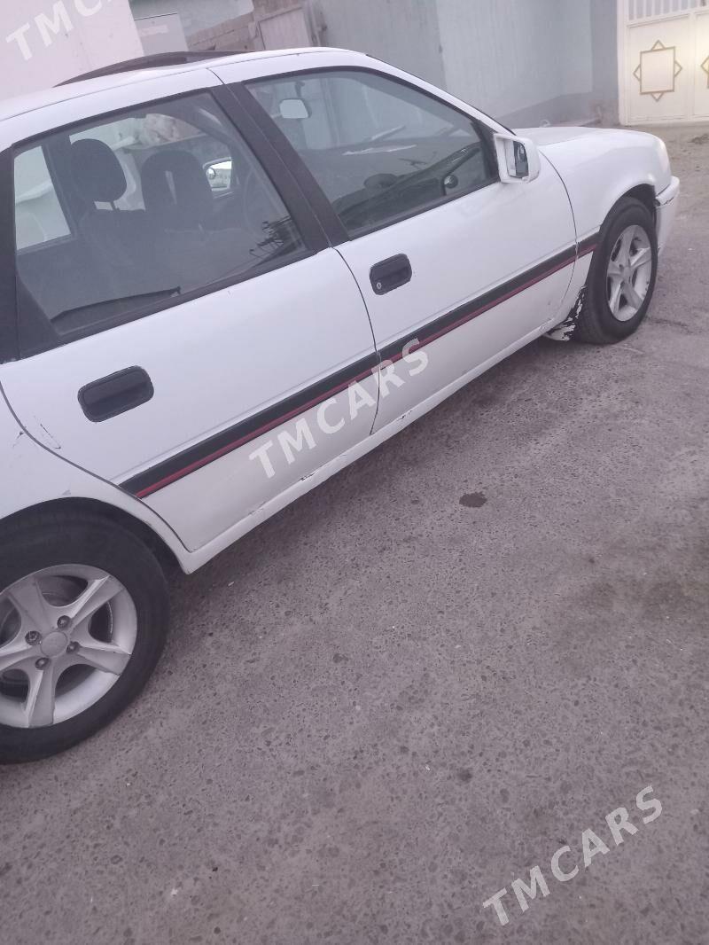 Opel Vectra 1992 - 27 000 TMT - Gurtly - img 9