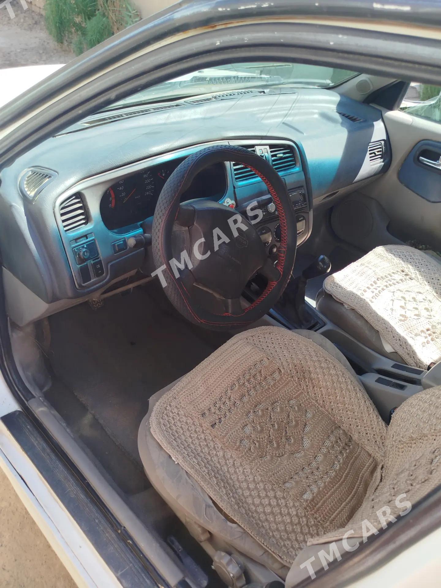 Nissan Primera 2000 - 50 000 TMT - Gurbansoltan Eje - img 3