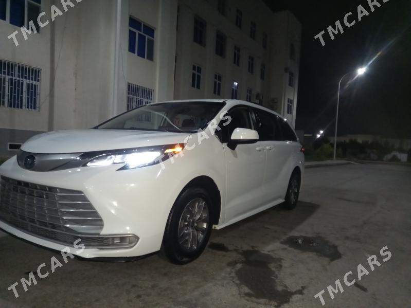 Toyota Sienna 2021 - 460 000 TMT - Туркменабат - img 3